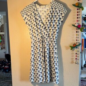 NWOT Lucky Brand Printed Cotton Mini Dress in an ivory and blue print. Size Smal